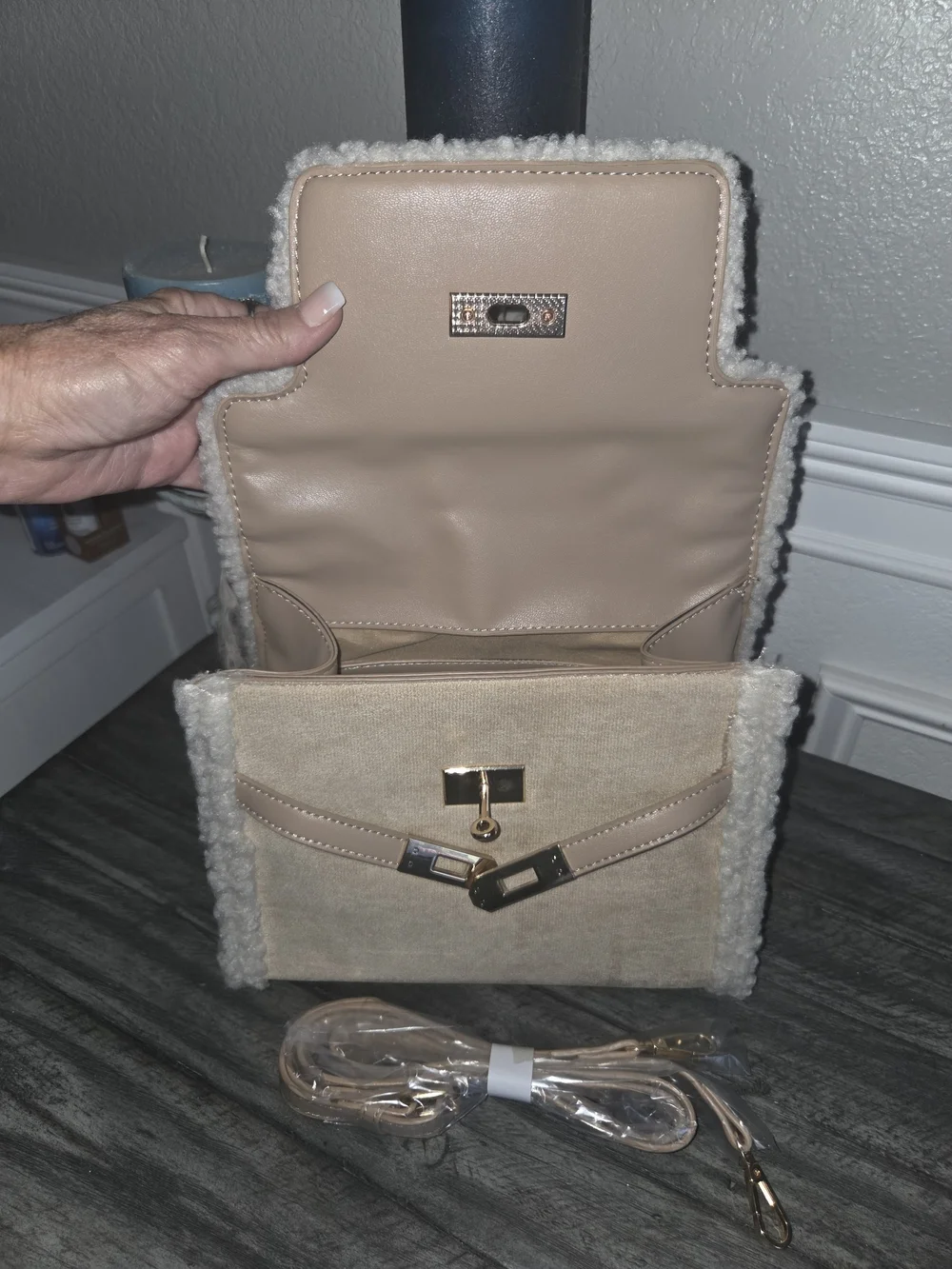 Badgley Mischka Beige With Shearling Trim Handbag - Women Bags